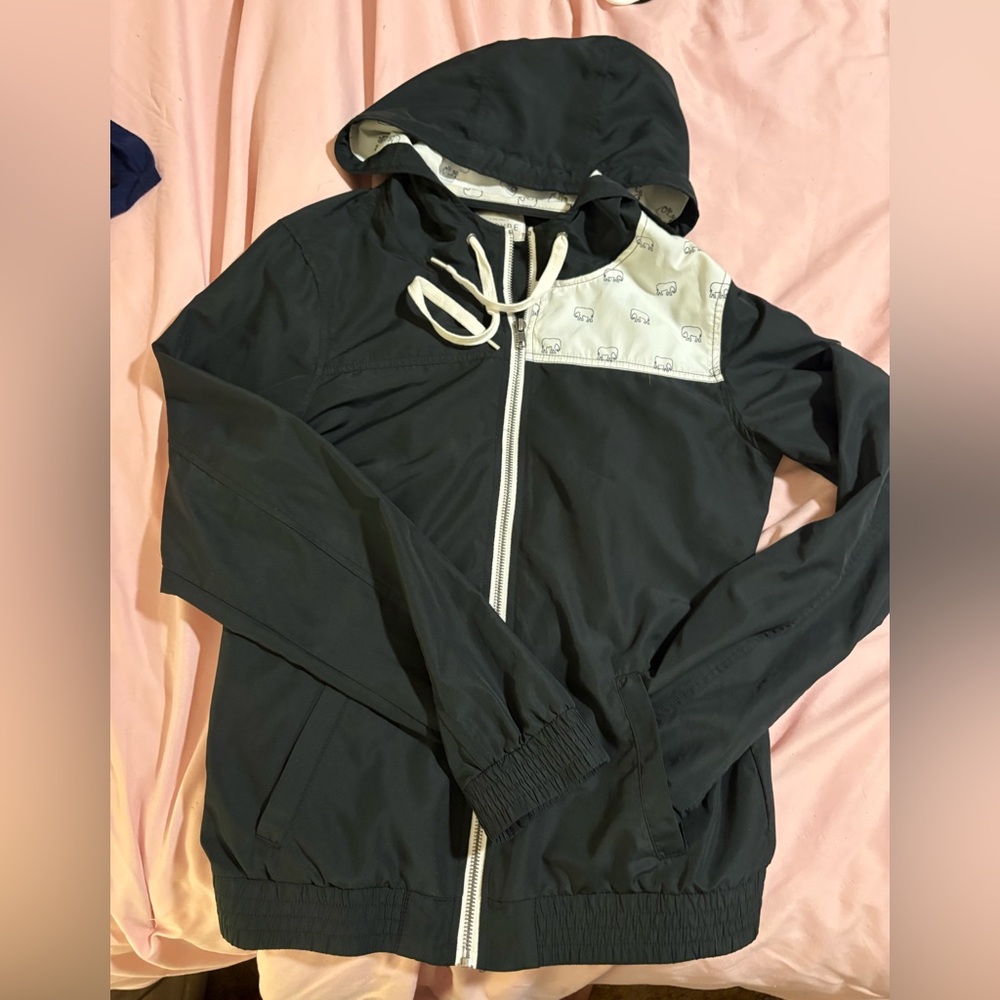 *ADD ME FOR FREE ON ORDERS $50+* Empyre Elephant Jacket Womens M